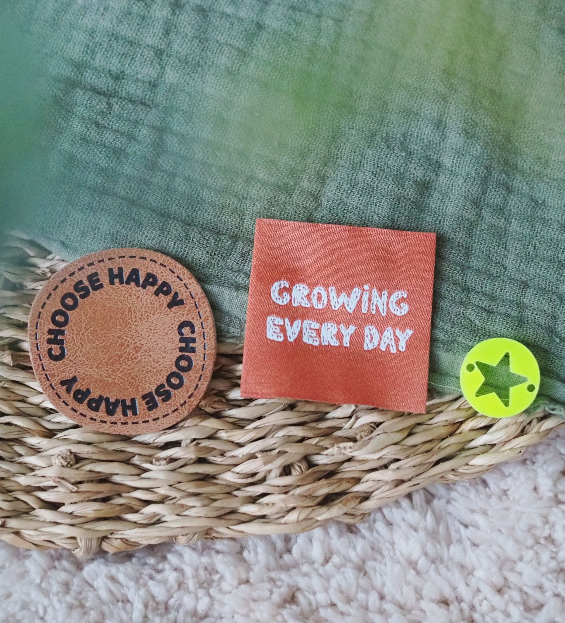 Acryl - Button *Stern* neongelb - Paul & Clara