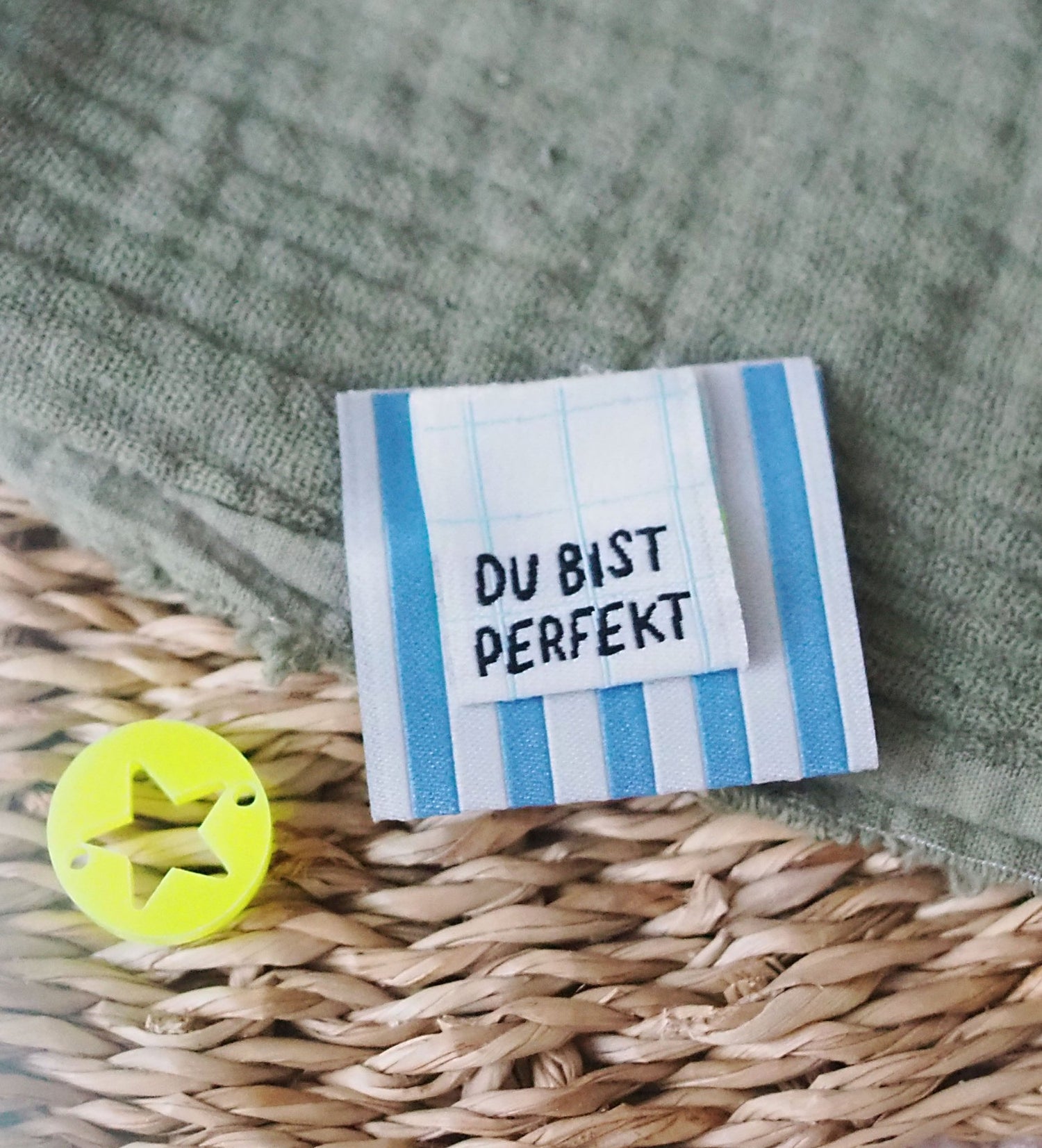 Klapp - Weblabel *du bist perfekt* blau/neongelb - Paul & Clara
