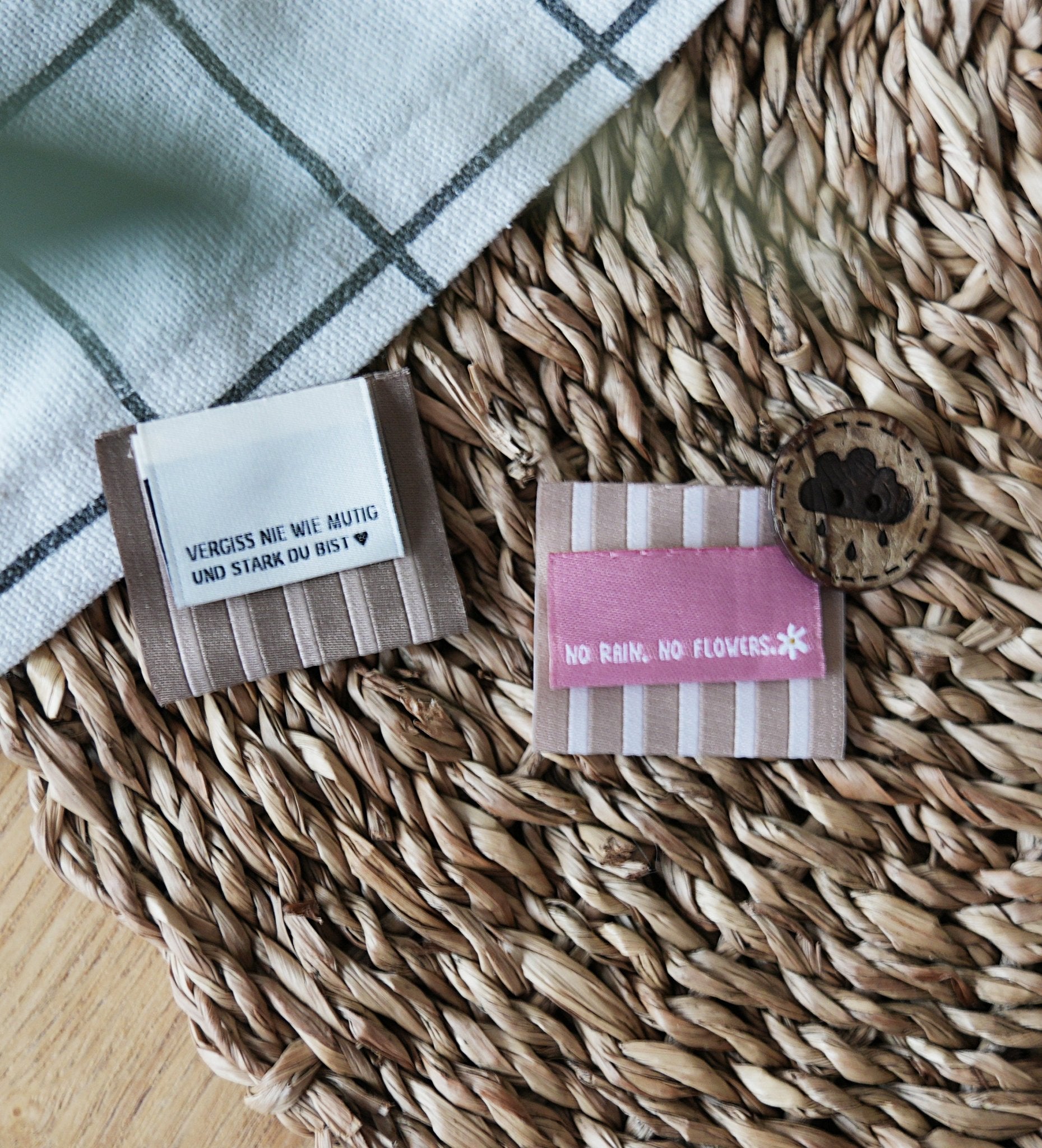 Klapp - Weblabel *no rain. no flowers.* - Paul & Clara