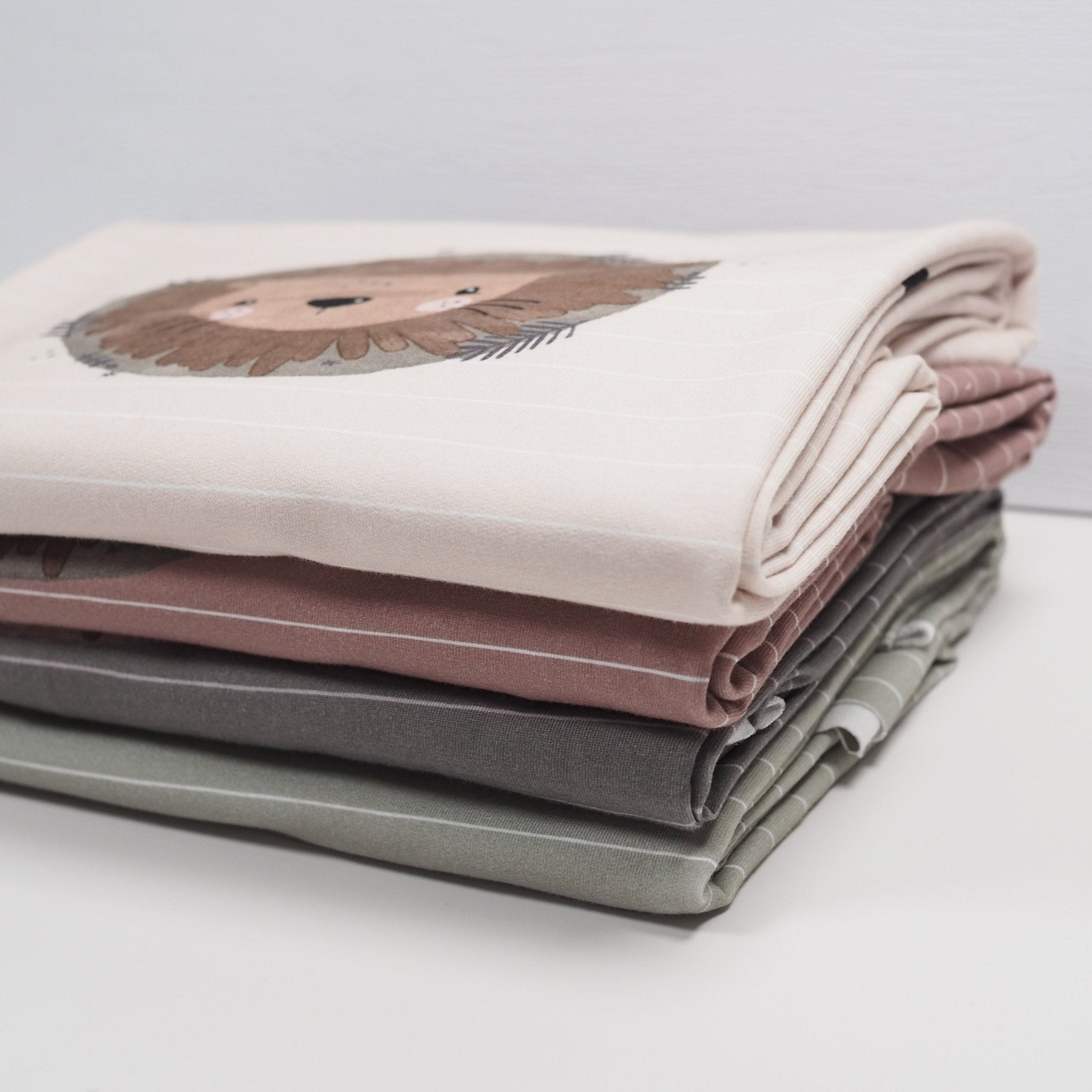 Kleiner Löwe - XXL Panel - Beige 90 cm - Paul & Clara