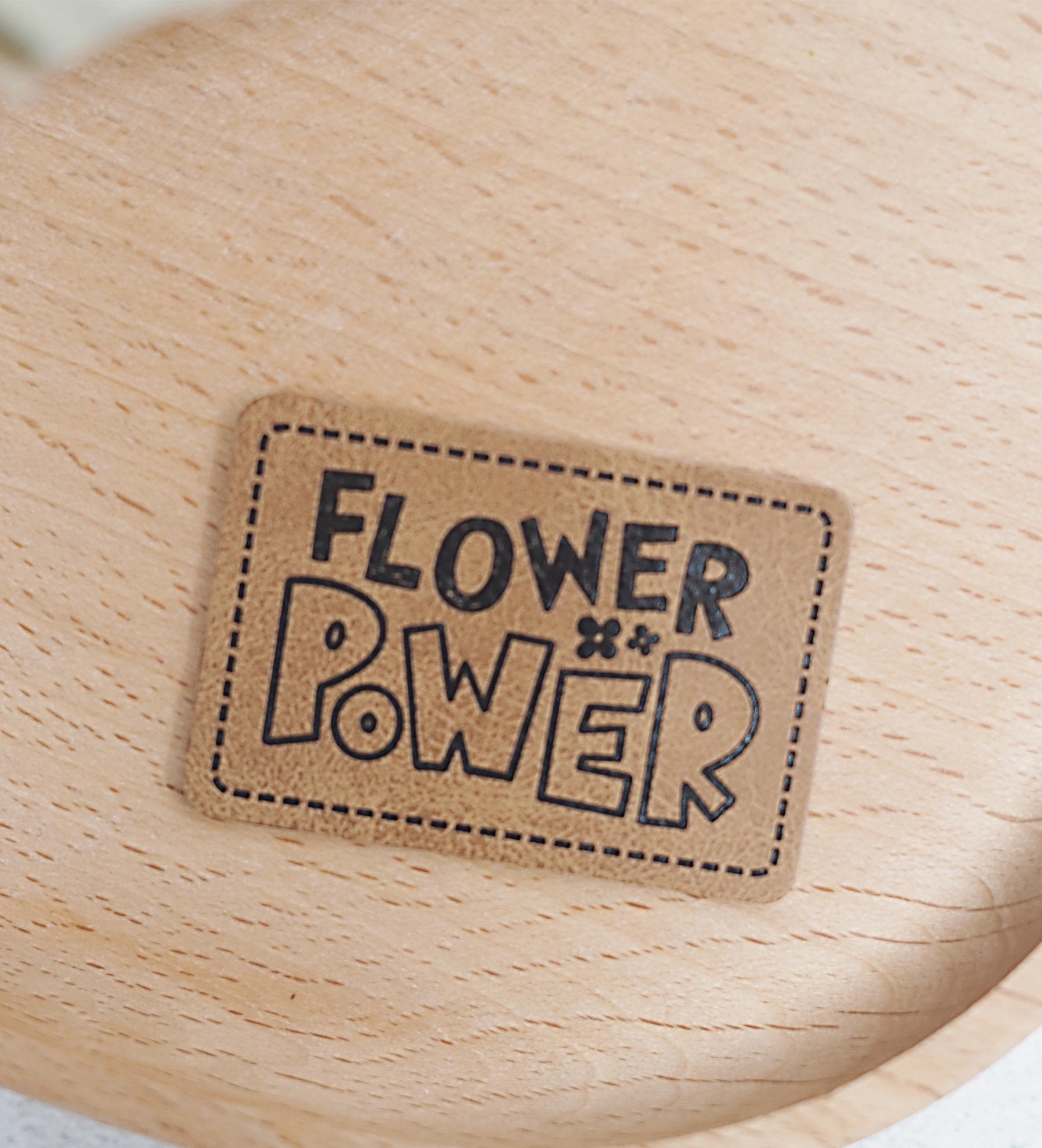 Kunstlederlabel - flower power *iron - on* - Paul & Clara