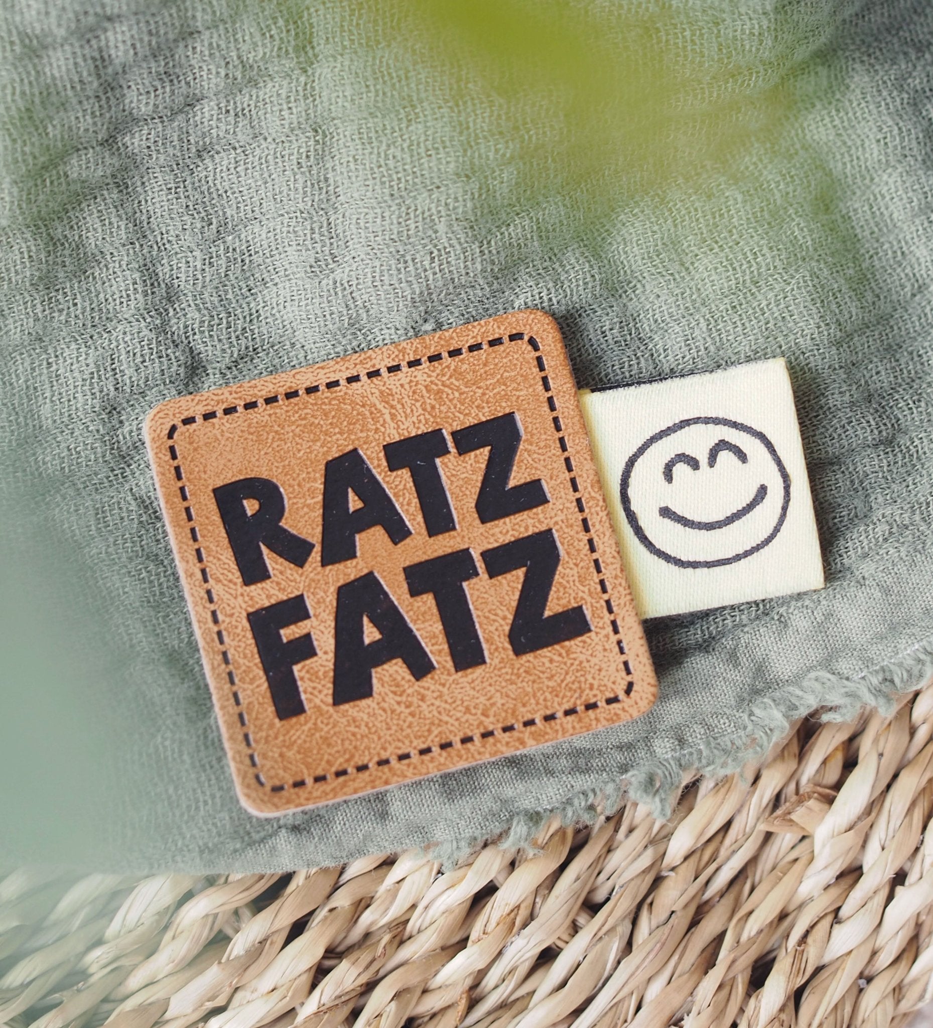 Kunstlederlabel - ratz fatz *iron - on* - Paul & Clara