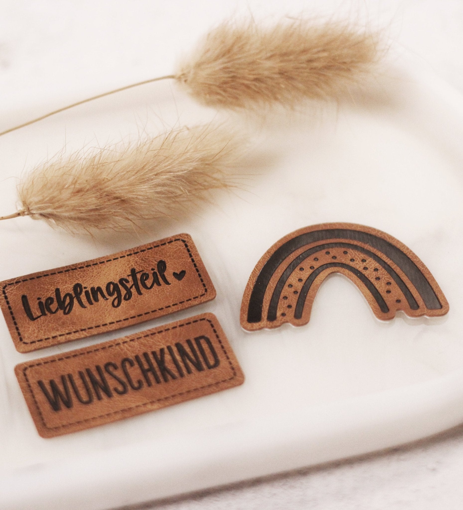 Kunstlederlabel - Scandi Regenbogen 4,5 x 3 cm *iron - on* - Paul & Clara