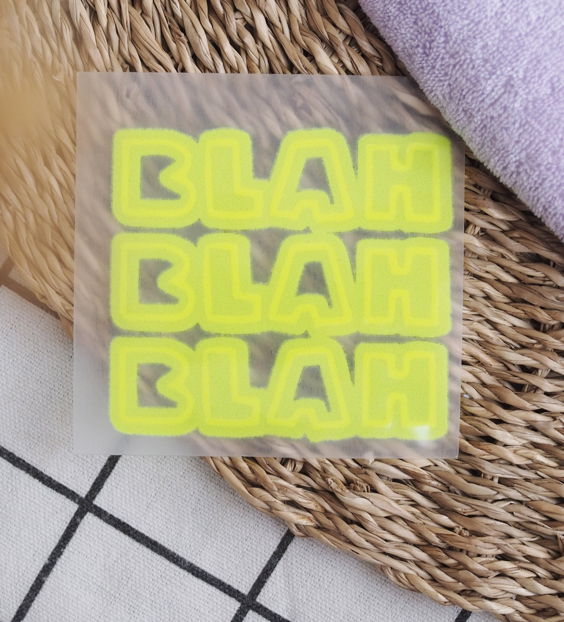 NEU! Flock - Patch - blah blah blah *iron - on* - Paul & Clara