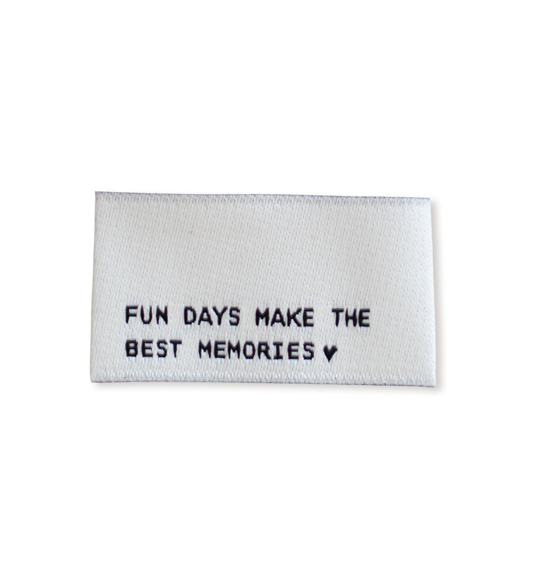 Weblabel - fun days make the best memories - Paul & Clara