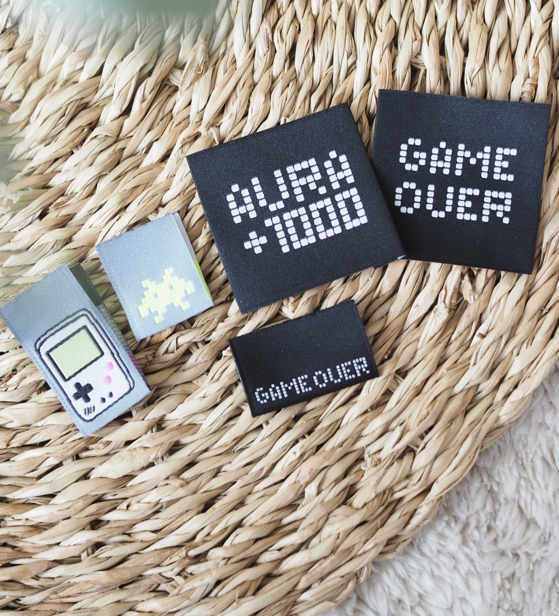 Weblabel *game over* - Paul & Clara