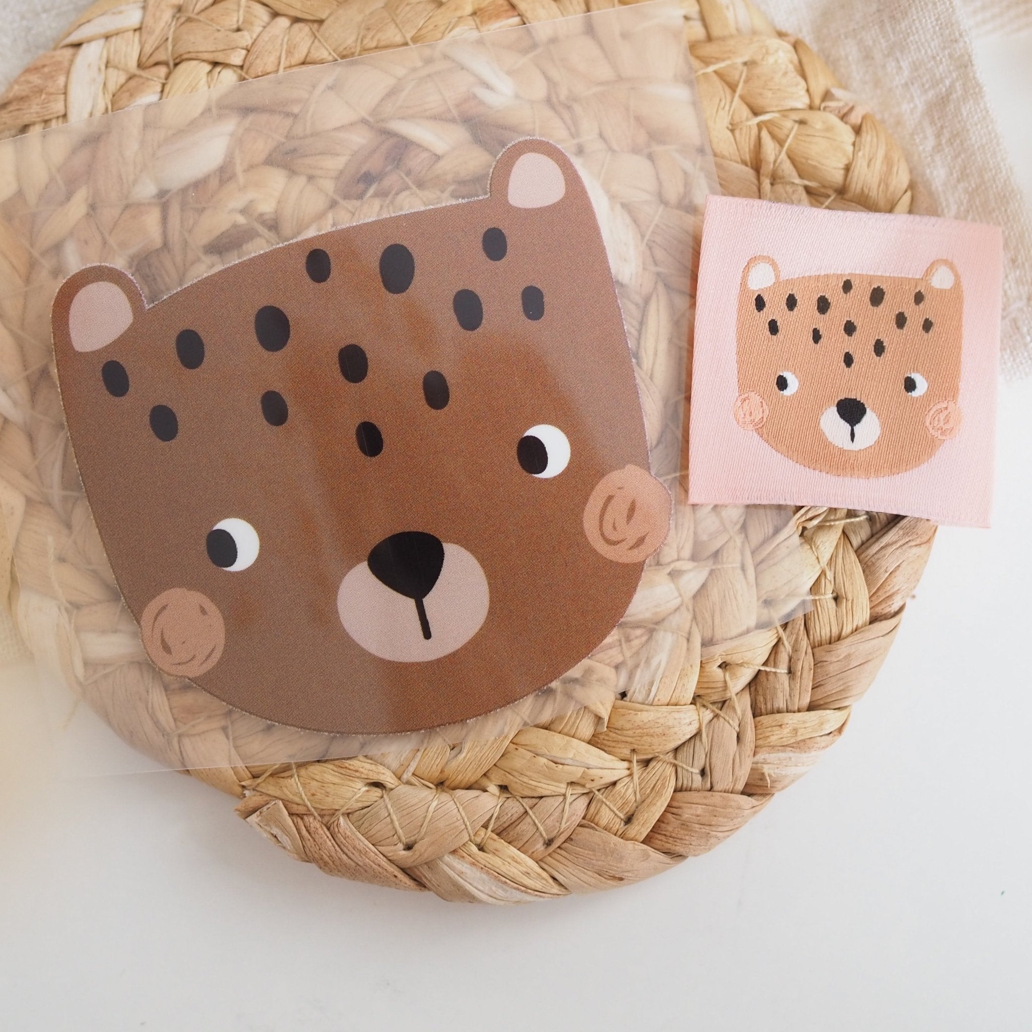 Weblabel *leopard* - Paul & Clara