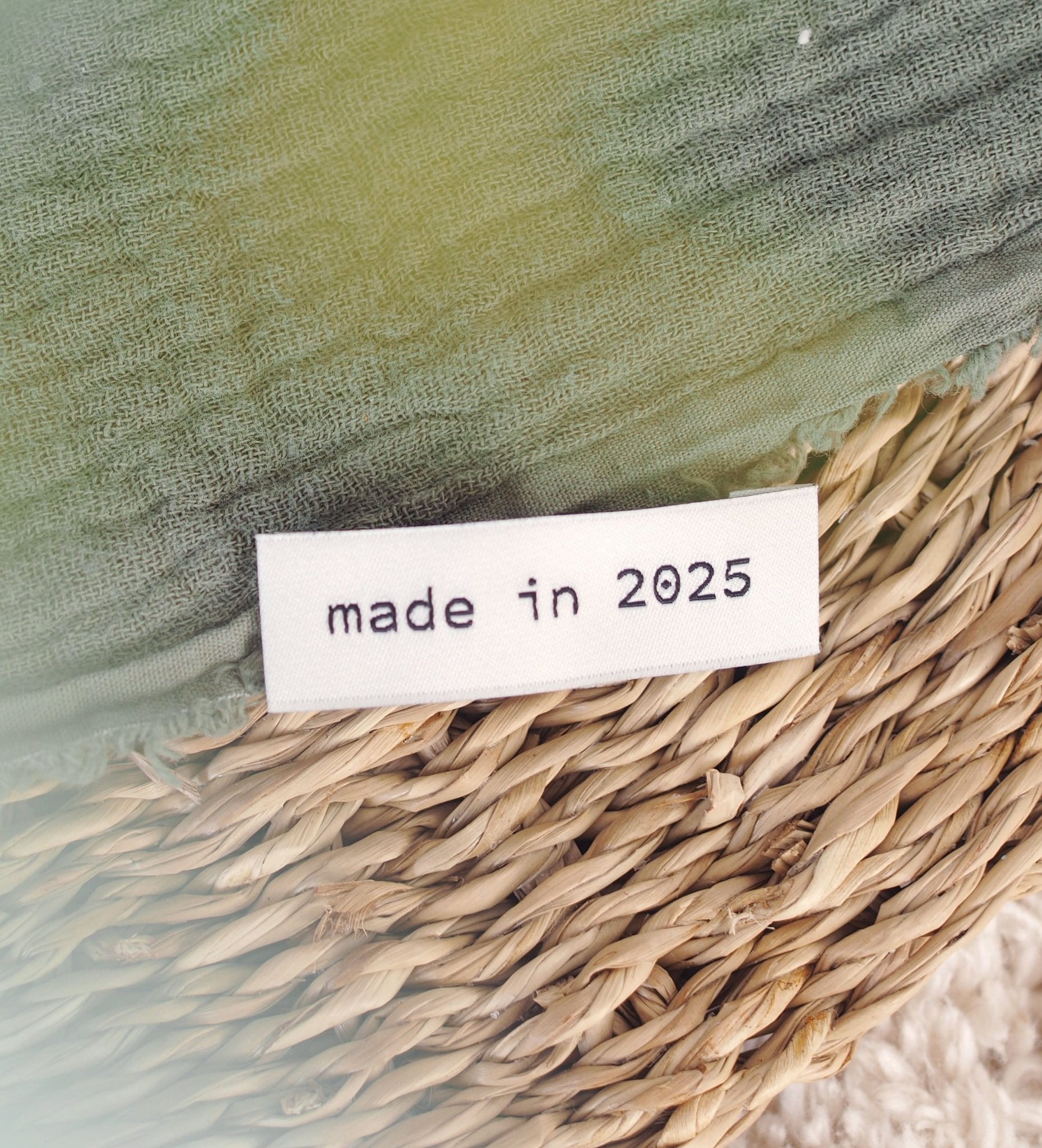 Weblabel *made in 2025* - Paul & Clara