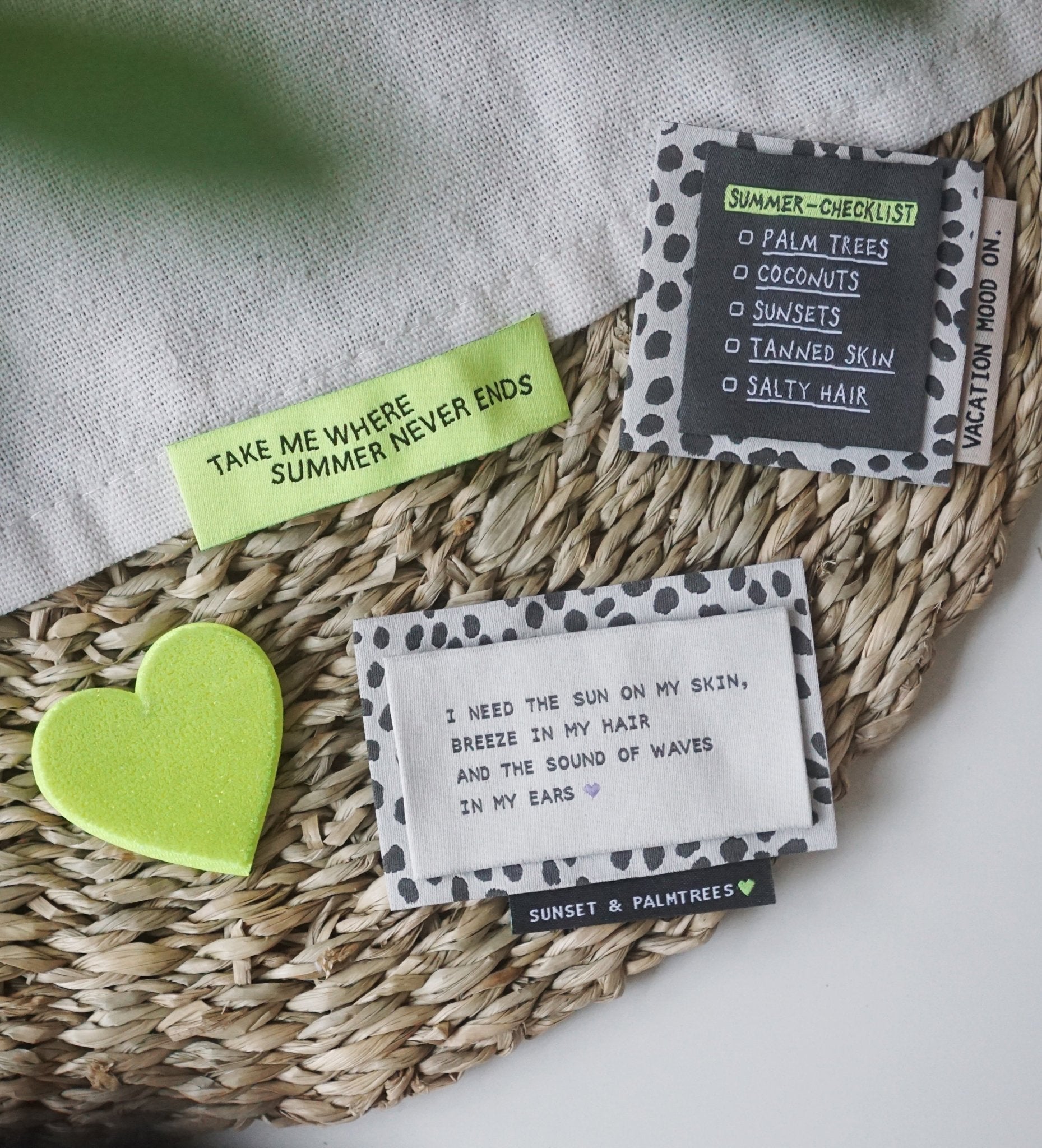 Weblabel - take me where the summer never ends - Paul & Clara