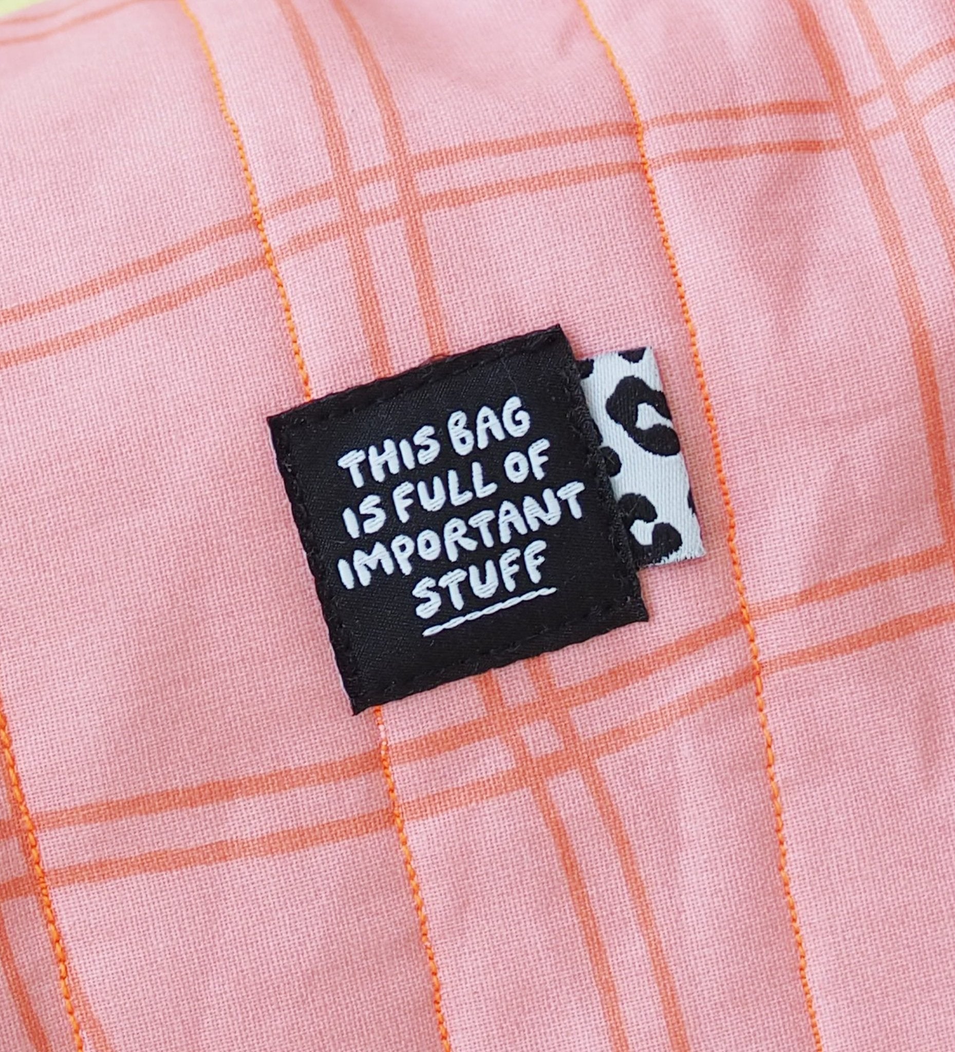 Weblabel *this bag is full of awesome stuff* - Paul & Clara