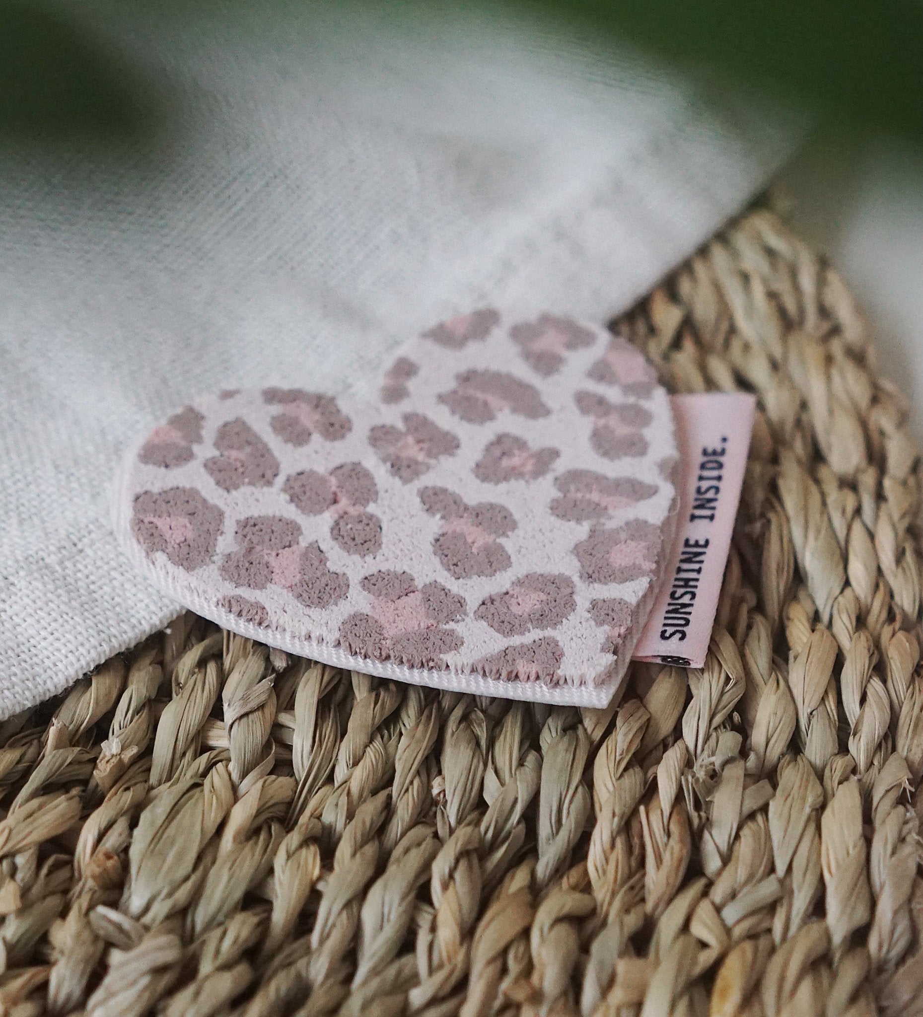 Fluff Patch - Leo Herz *iron - on* - Paul &amp; Clara