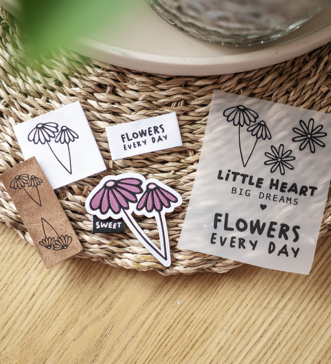 Bügelbild - Flowers every day - Paul &amp; Clara