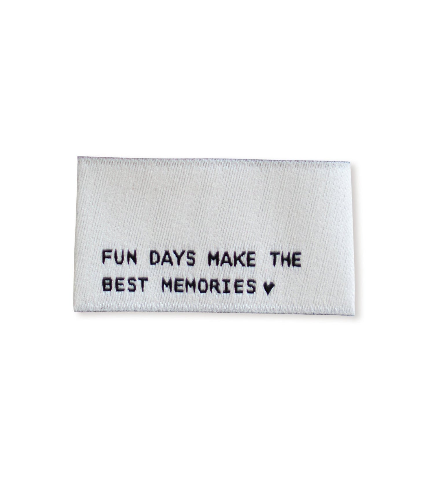 Weblabel - fun days make the best memories - Paul &amp; Clara