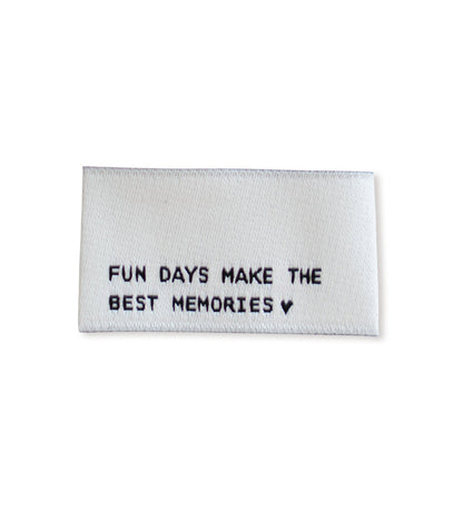 Weblabel - fun days make the best memories - Paul &amp; Clara