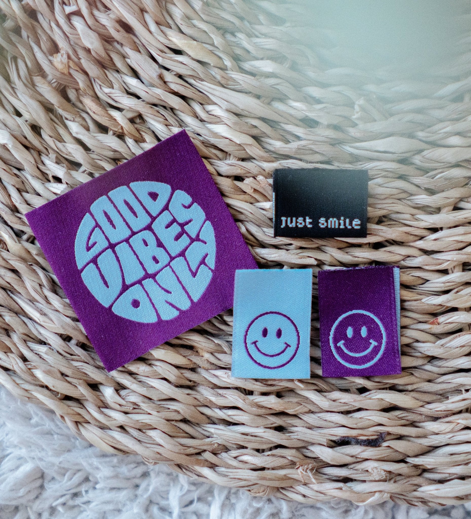 Weblabel - good vibes only - Paul &amp; Clara