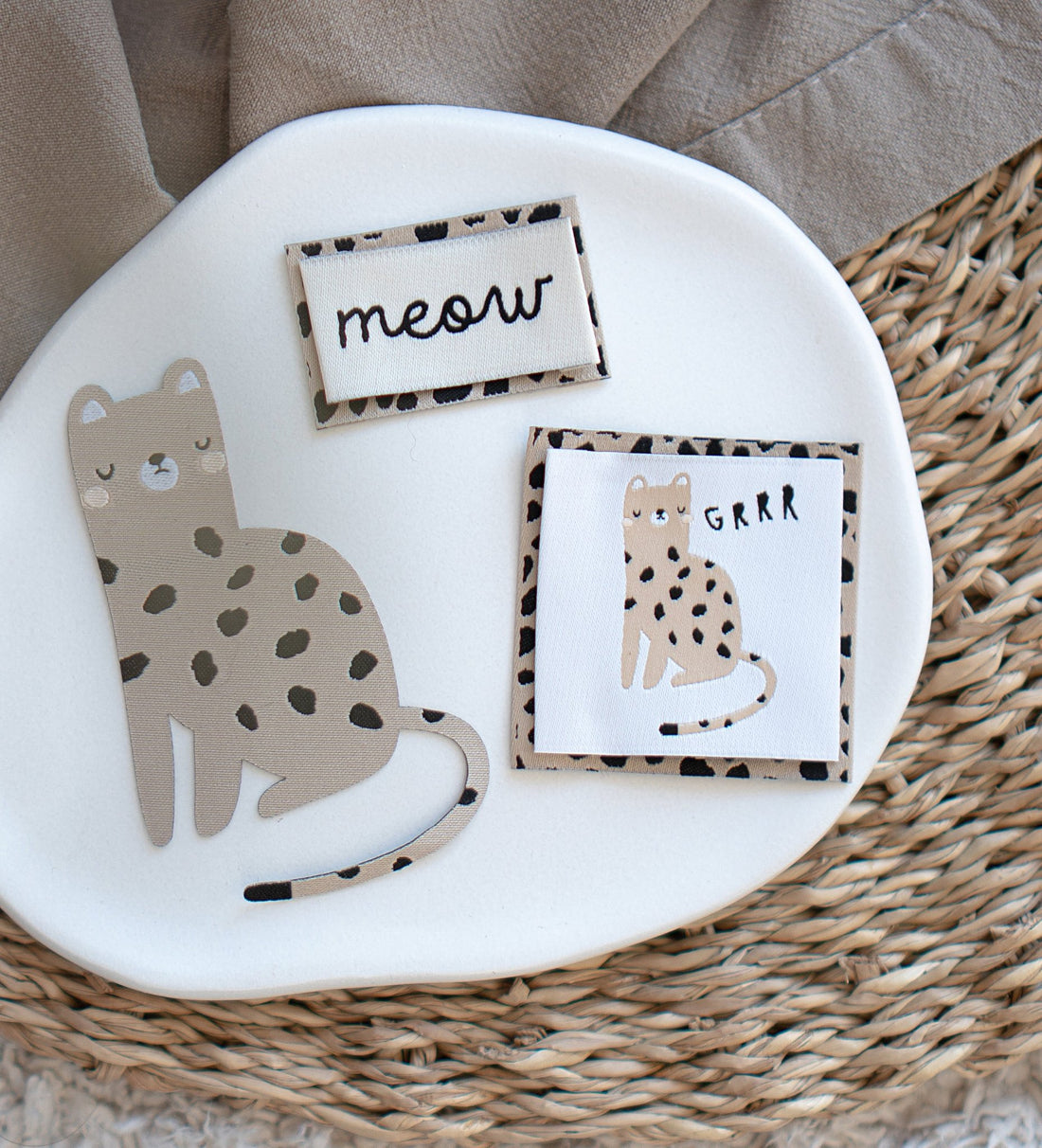 Weblabel - meow - Paul &amp; Clara