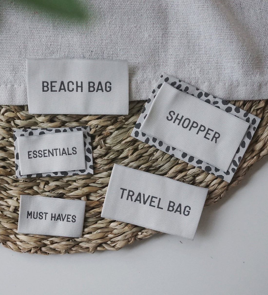 Weblabel - Must haves - Paul &amp; Clara