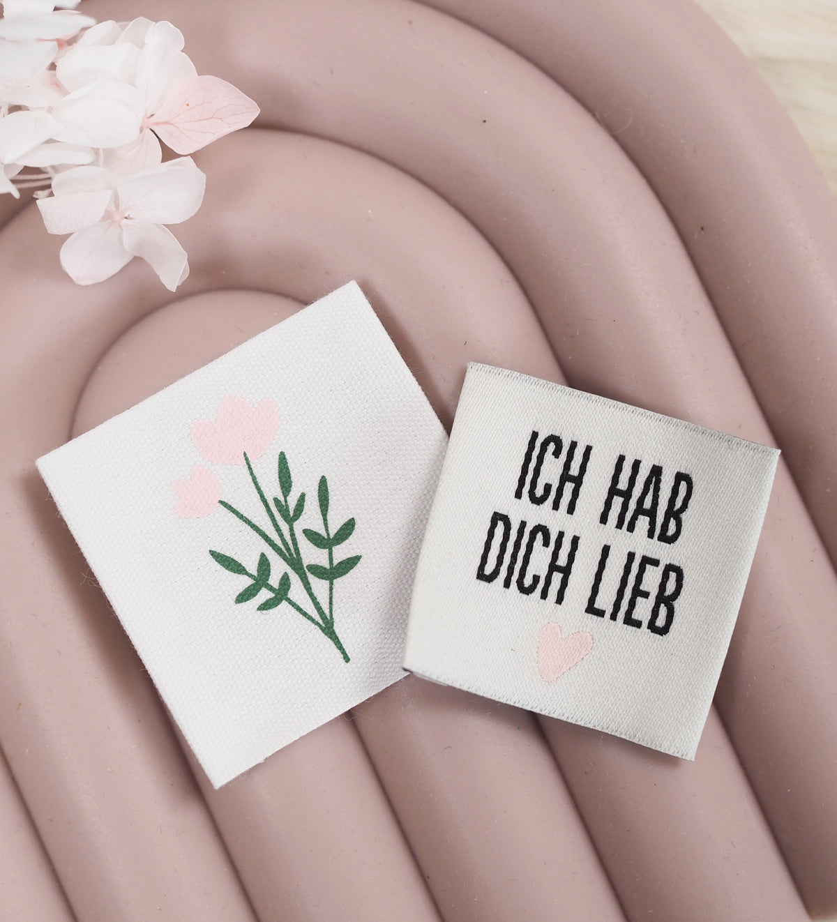 Baumwolllabel *Blümchen - rosa* - 4x4 cm - 4er Pack